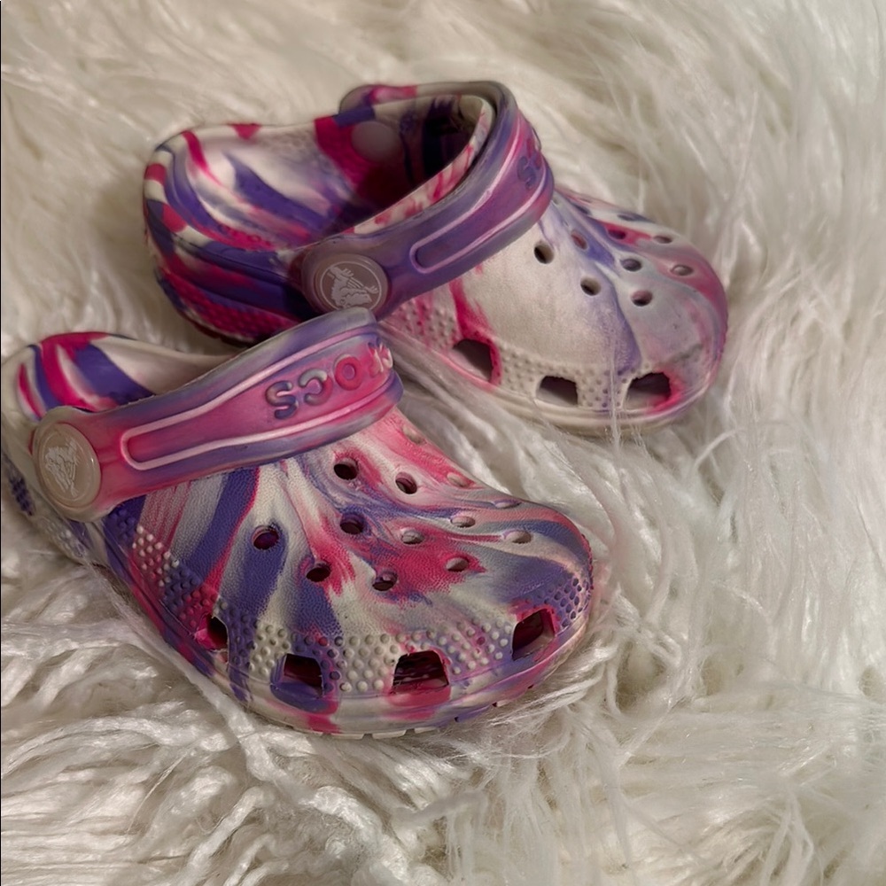 CROCS Kids Shoes in Pink and Purple